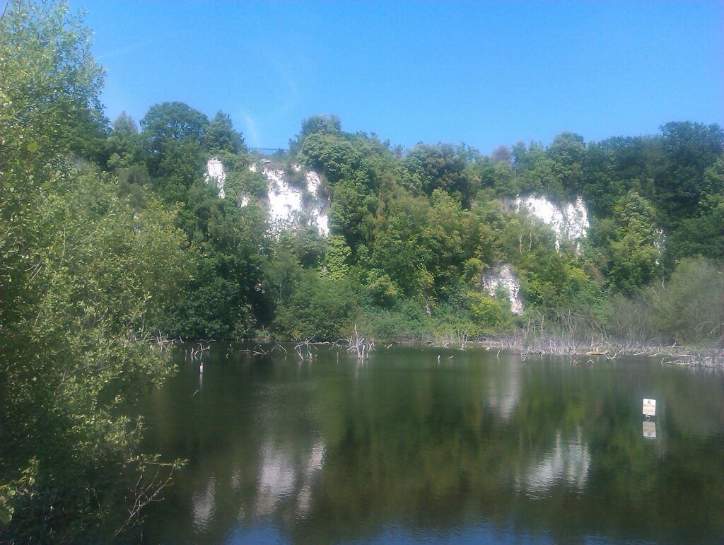 chafford gorges walk